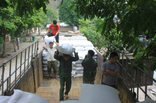 Cao Bằng tiếp nhận trên 1.096 tấn gạo cứu đói từ Chính phủ