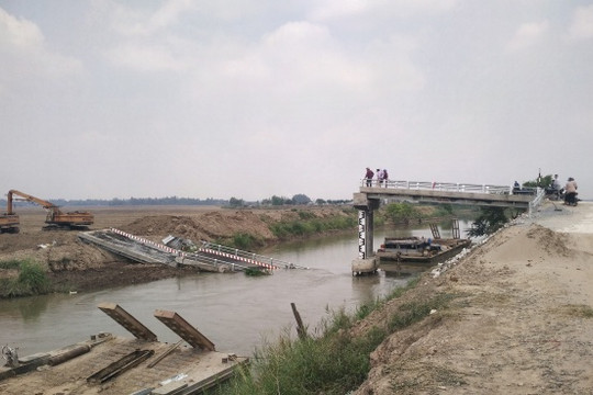 Đồng Tháp: Sự cố sập dầm sàn cầu Bình Tân Nhơn là do nền đất yếu