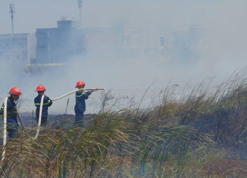 Bạc Liêu “hỏa hoạn” tại khu dân cư, người dân được phen hú vía