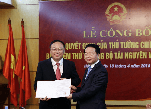 Công bố và trao Quyết định của Thủ tướng bổ nhiệm ông Lê Công Thành giữ chức vụ Thứ trưởng Bộ Tài nguyên và Môi trường