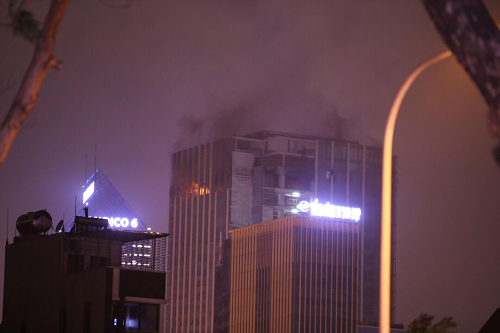 “Giặc lửa” viếng thăm tòa nhà MB Grand Tower trên đường Lê Văn Lương
