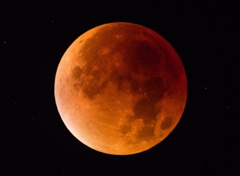 Ngày mai sẽ xảy ra hiện tượng “Mặt trăng máu” dài nhất thế kỷ 21