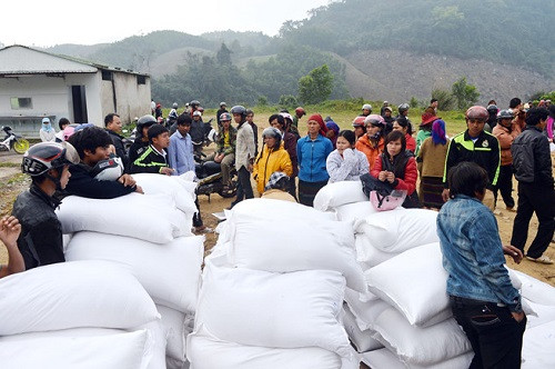 Hỗ trợ gần 680 tấn gạo cho người dân Nghệ An bị ảnh hưởng thiên tai.
