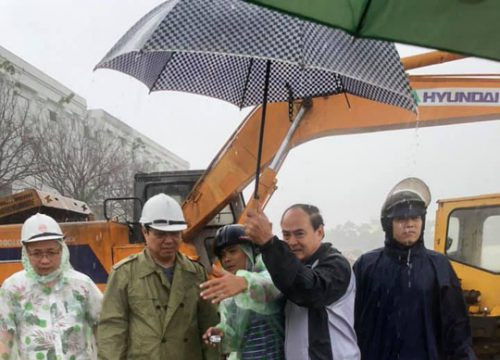Đà Nẵng: Mưa lớn kéo dài kỷ lục, hệ thống thoát nước vỡ trận