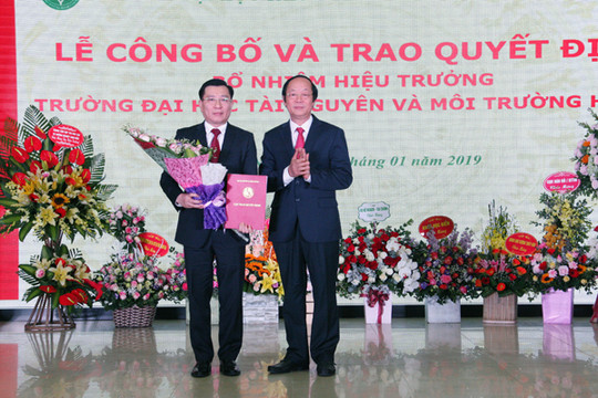 Bổ nhiệm PGS.TS Hoàng Anh Huy làm Hiệu trưởng trường Đại học TN&MT Hà Nội