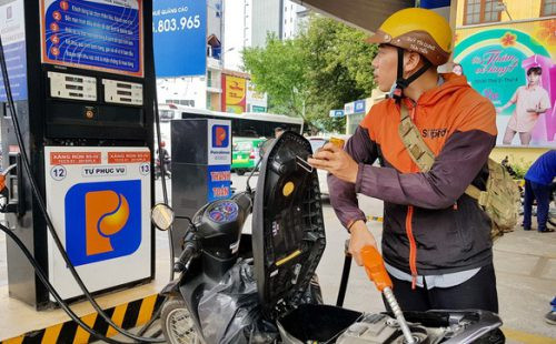 TP.Hồ Chí Minh: 11 cửa hàng xăng dầu chính thức áp dụng mô hình “Tự động hóa bán lẻ xăng dầu”