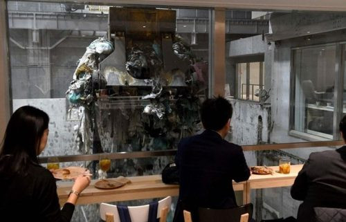 Nhà hàng đặt giữa bãi xử lý phế liệu ở Nhật