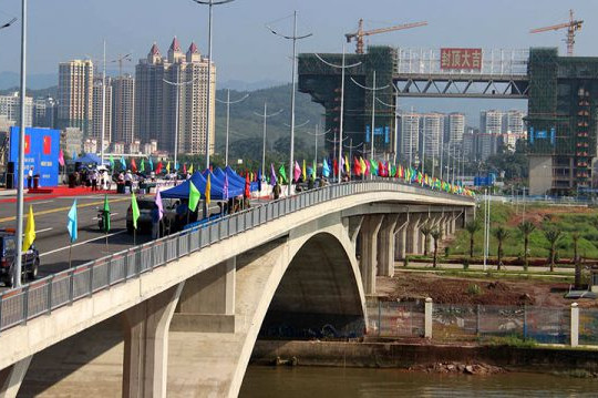 Quảng Ninh: Sắp thông xe cầu Bắc Luân II tại Móng Cái