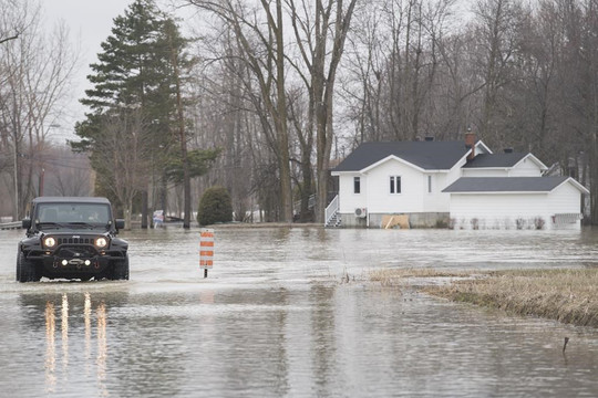 Canada: Lũ lụt trên diện rộng khiến 1.000 người phải sơ tán