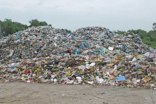 Xử lý rác thải rắn sinh hoạt bằng công nghệ ủ phân hữu cơ vi sinh