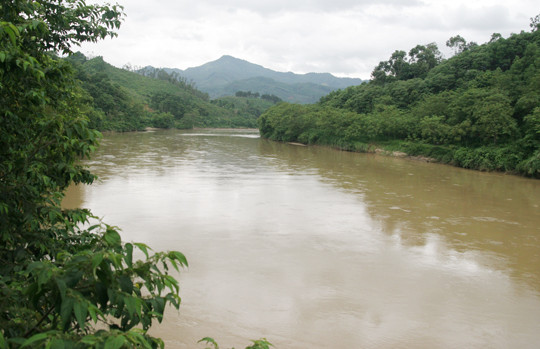 Lào Cai: Đi tắm sông một người bị nước cuốn mất tích