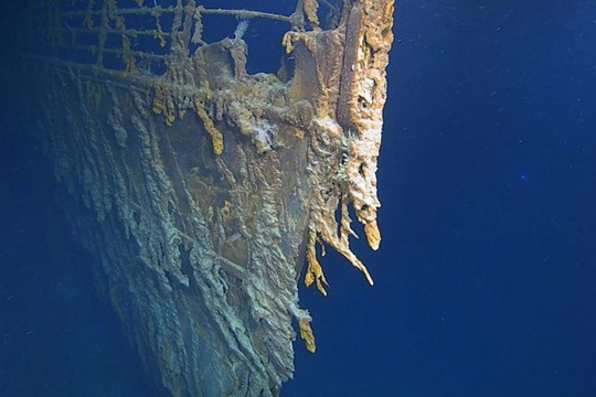 Những hình ảnh mới nhất về xác con tàu Titanic dưới Đại Tây Dương