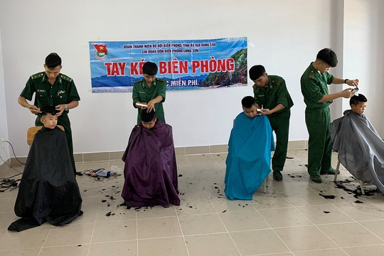 BĐBP Bà Rịa – Vũng Tàu: “Tay kéo Biên phòng” cắt tóc miễn phí cho học sinh