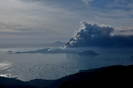 [Infographic] Hệ thống núi lửa của Philippines