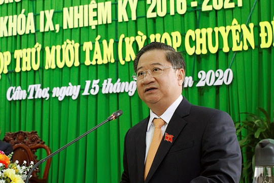 Ông Trần Việt Trường giữ chức Chủ tịch UBND TP Cần Thơ