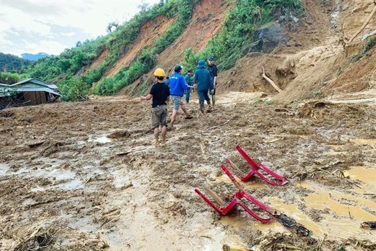 Quảng Nam: Nỗ lực giúp đỡ người dân bị cô lập tại các huyện miền núi