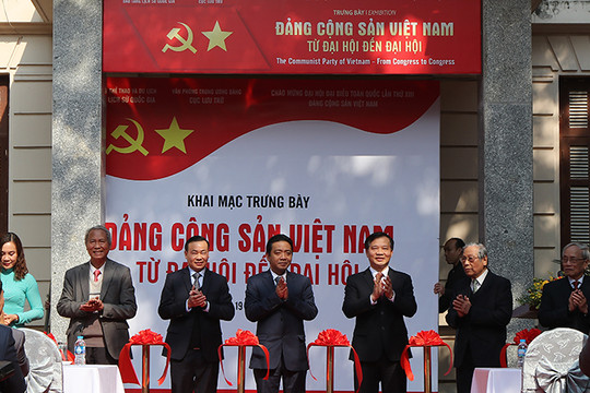 Trưng bày chuyên đề ‘Đảng Cộng sản Việt Nam – Từ Đại hội đến Đại hội’