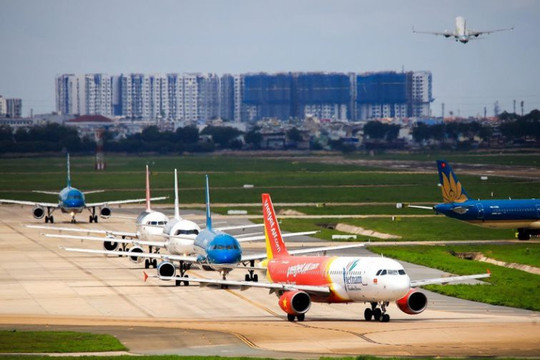 [Infographic] Lộ trình hàng không Việt Nam nối lại đường bay thương mại quốc tế