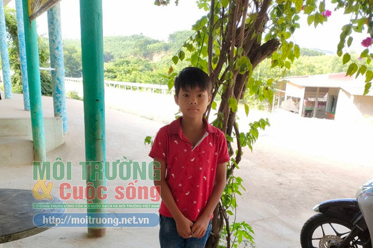 Quảng Bình: Cậu bé lớp 6 dũng cảm cứu người bị đuối nước