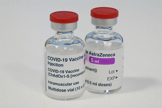 [Infographic] Đối tượng nào không nên tiêm vaccine Oxford/AstraZeneca?
