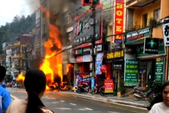 Lào Cai: Điều tra nguyên nhân vụ cháy lớn ở cửa hàng gas tại Sa Pa