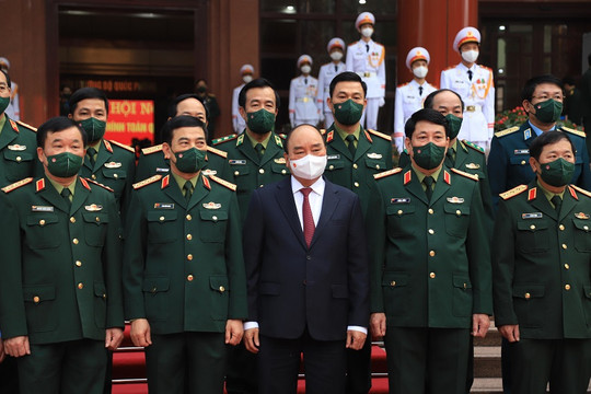 Chủ tịch nước Nguyễn Xuân Phúc dự Hội nghị Quân chính toàn quân năm 2021