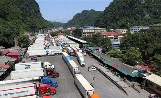 Trung Quốc khôi phục thông quan cửa khẩu Sóc Giang