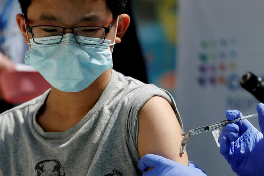Thủ tướng chỉ đạo Bộ Y tế đẩy nhanh mua vaccine cho trẻ 5-11 tuổi