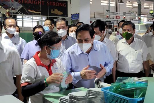 Sáng nay (12/6), Thủ tướng Phạm Minh Chính đối thoại trực tiếp với công nhân