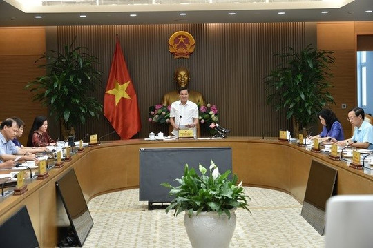 Phó Thủ tướng Lê Minh Khái yêu cầu đảm bảo nguồn cung xăng dầu không bị gián đoạn