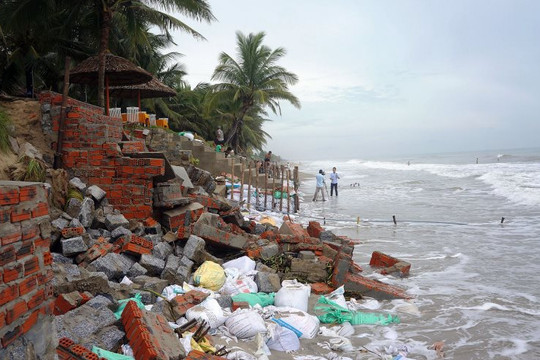 Quảng Nam đầu tư 210 tỷ đồng chống xói lở bờ biển Cửa Đại