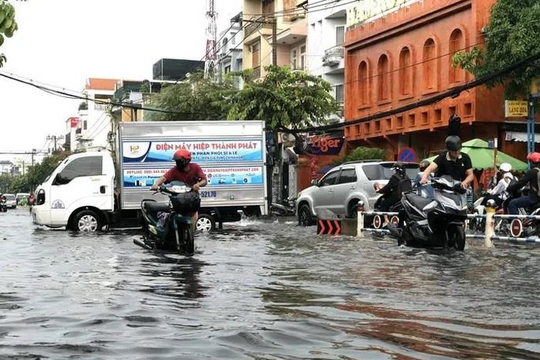 TP Hồ Chí Minh và Nam bộ sẽ có mưa lớn kéo dài