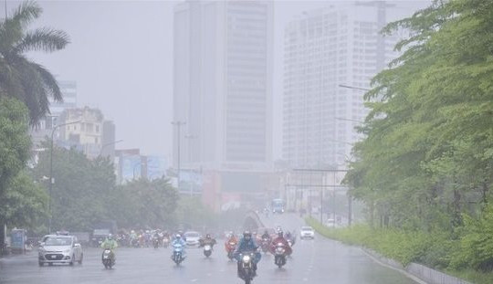 Dự báo thời tiết ngày 15/7: Khu vực Hà Nội có lúc có mưa rào và dông