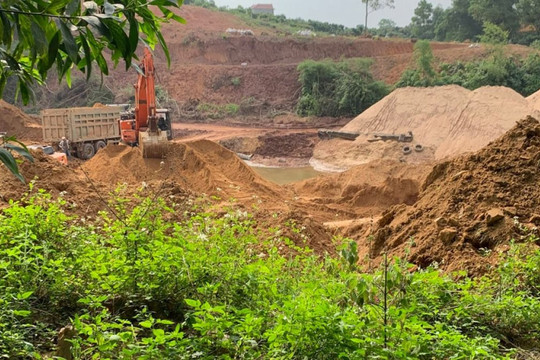 Bắc Giang: Khai thác đất trái phép, Công ty cổ phần Đầu tư xây dựng Bắc Trung Nam JSC bị xử phạt gần 600 triệu đồng
