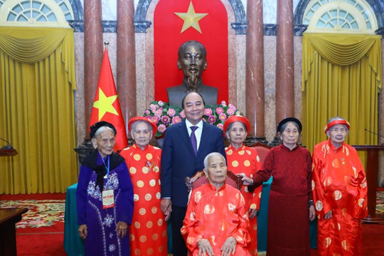 Chủ tịch nước Nguyễn Xuân Phúc: Thực hiện nhiều hơn nữa các hoạt động đền ơn, đáp nghĩa