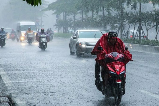Từ Đà Nẵng đến Bình Thuận có khả năng xuất hiện mưa dông kéo dài nhiều ngày tới