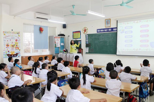 Hà Nội tạm thời chưa thu học phí đầu năm học mới 2022-2023
