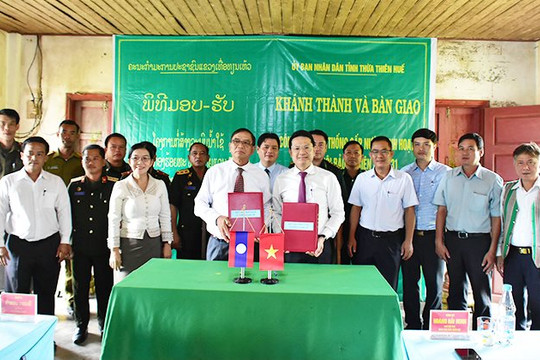 Thừa Thiên Huế tổ chức bàn giao công trình Hệ thống cấp nước sinh hoạt cho tỉnh Sê Kông (Lào)