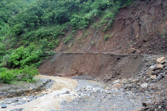 Nghệ An chủ động ứng phó với mưa lớn, nguy cơ xảy ra lũ quét và sạt lở đất