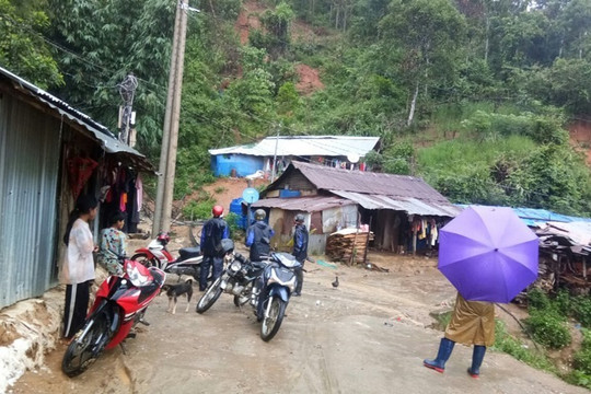 Quảng Nam cấp hơn 220 tấn gạo cho người dân vùng nguy cơ bị cô lập do bão Noru