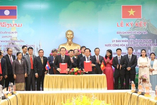 Kon Tum:  Ký kết hợp tác phát triển kinh tế xã hội giai đoạn 2022-2027 với tỉnh Salavan (Lào)