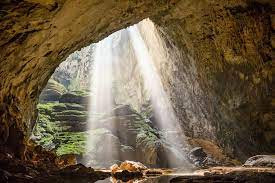Hang Sơn Đoòng Việt Nam đứng đầu danh sách 10 hang động kỳ vĩ nhất hành tinh