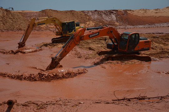 Nạn nhân cuối cùng trong vụ sạt lở cát tại mỏ titan ở Bình Thuận đã được tìm thấy