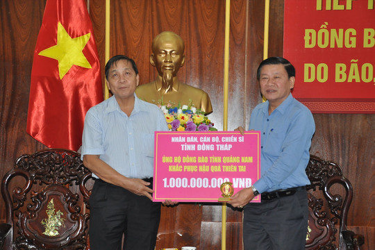 Quảng Nam tiếp nhận sự hỗ trợ, giúp đỡ người dân vùng bị bão lũ