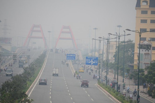 Không khí tại nhiều điểm ở Hà Nội, Thành phố Hồ Chí Minh ô nhiễm