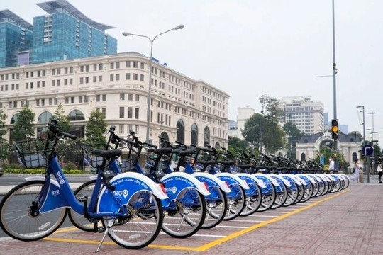 Hà Nội thí điểm dịch vụ xe đạp công cộng, giá 5.000 đồng/30 phút đắt hay rẻ?