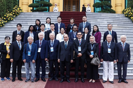 Tiếp đoàn đại biểu các nhà khoa học kinh tế ASEAN, Chủ tịch nước lưu ý tới việc thúc đẩy phát triển xanh, kinh tế tuần hoàn