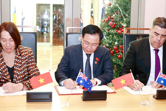 Quốc hội Việt Nam và Nghị viện Australia ký hợp tác nâng cấp quan hệ hai nước