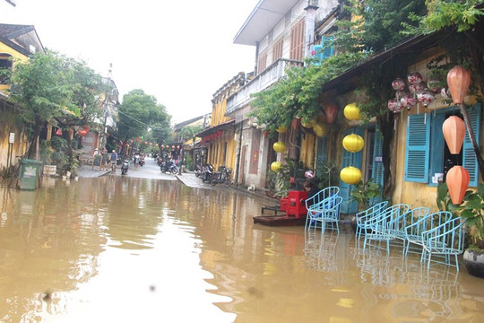 Quảng Nam: TP. Hội An tạm hoãn nhiều sự kiện, hoạt động vì bị ngập sâu