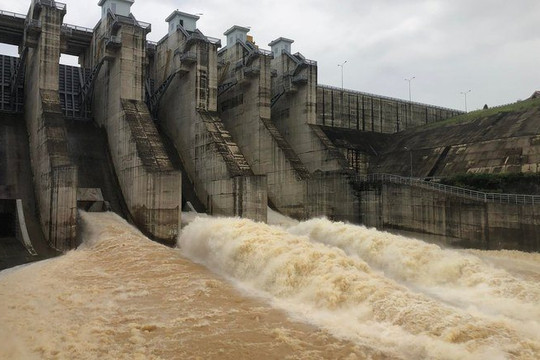 Thừa Thiên - Huế: Điều tiết nước 2 hồ thủy điện xả nước về hạ du